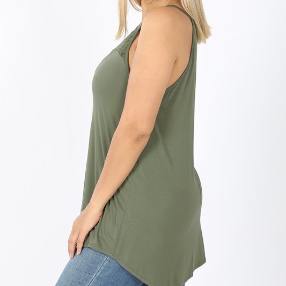 NWT Red Laced Halter Top - Picture 4 of 4
